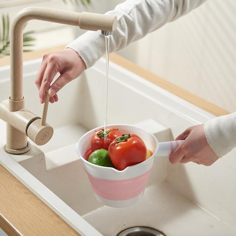 Louche à eau pliable en silico - Baby Kitchen Food avis et prix